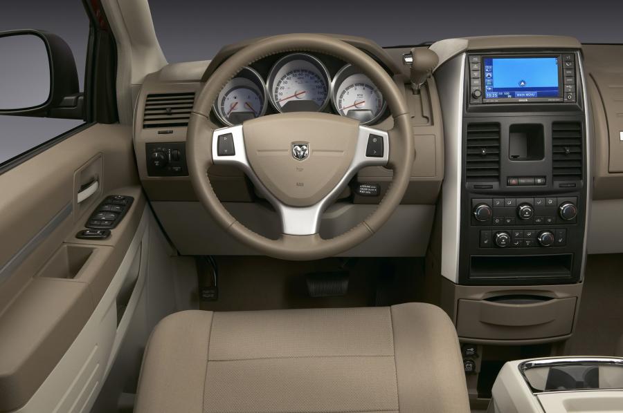  Dodge Grand Caravan 2008 года  (фото 19 из 44)